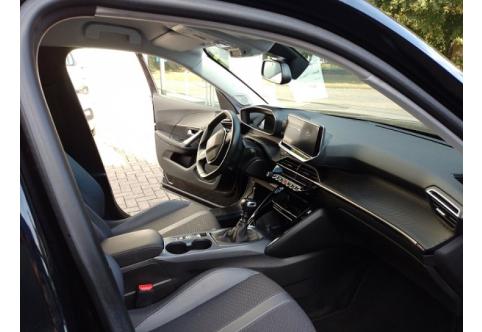 Peugeot 2008 #8