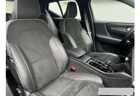 Volvo XC40 #10
