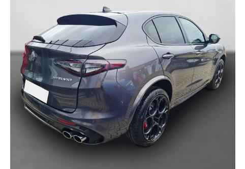 Alfa Romeo Stelvio #2