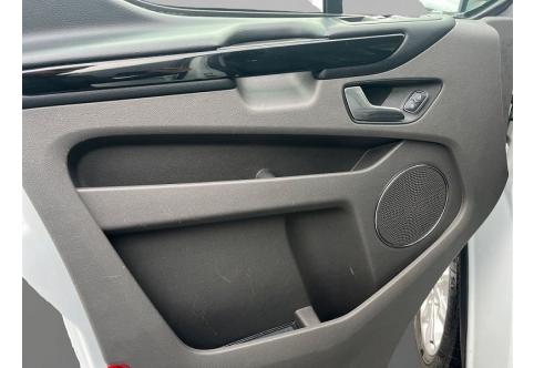 Ford Tourneo Custom #6