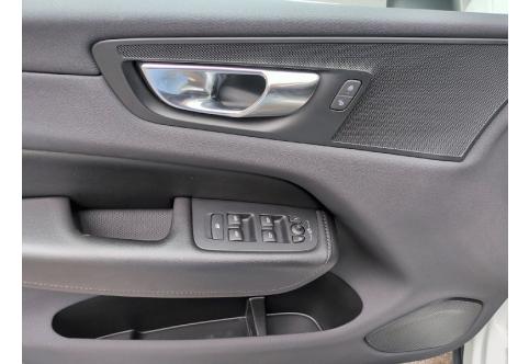 Volvo XC60 #8