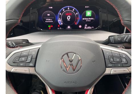 VW Golf #8