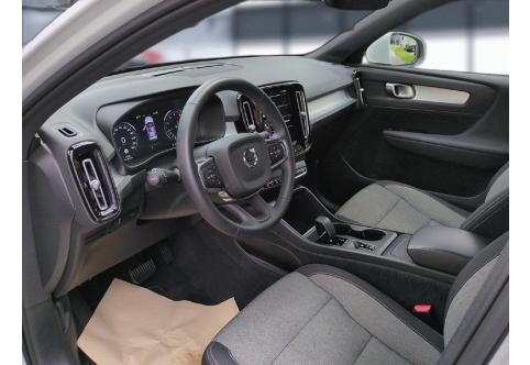 Volvo XC40 #8
