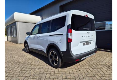 Ford Tourneo Courier #1