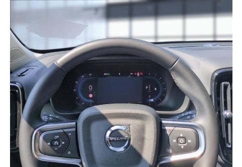 Volvo XC40 #10
