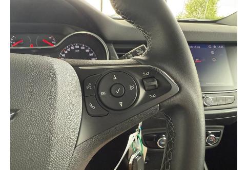Opel Crossland X #24