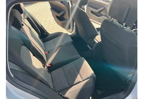 VW Passat #16